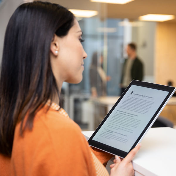 Kompaktwissen Lohn und Personal