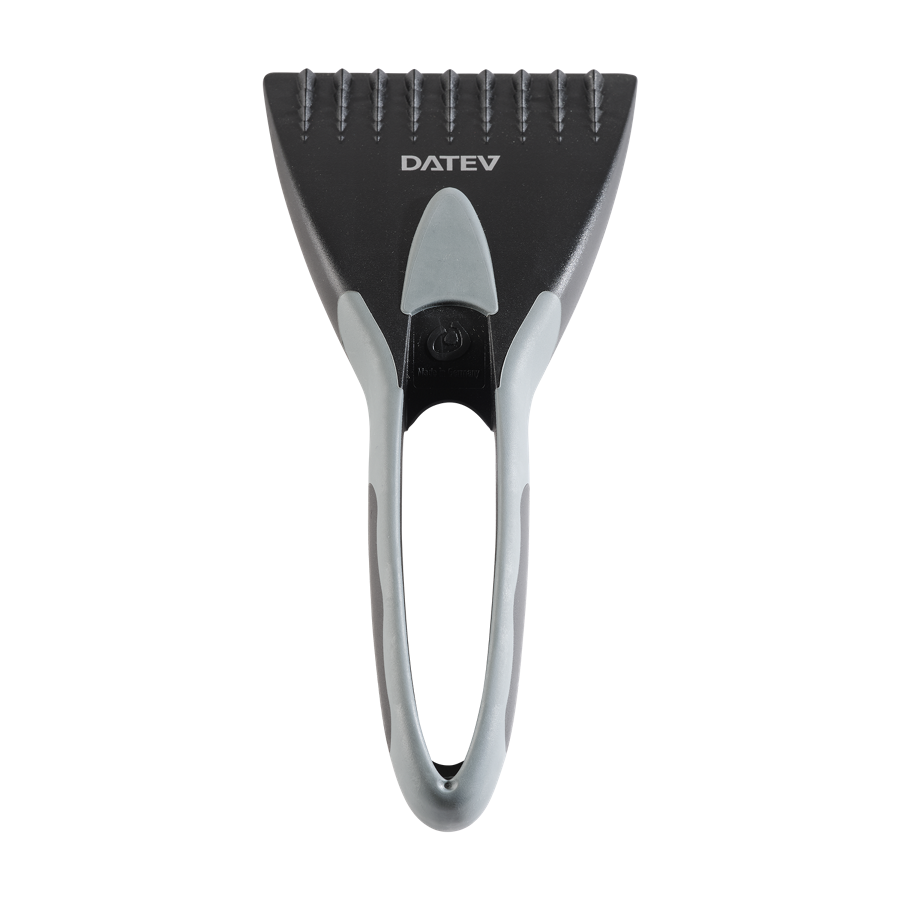 Schwarzgrauer Eiskratzer mit DATEV-Logo