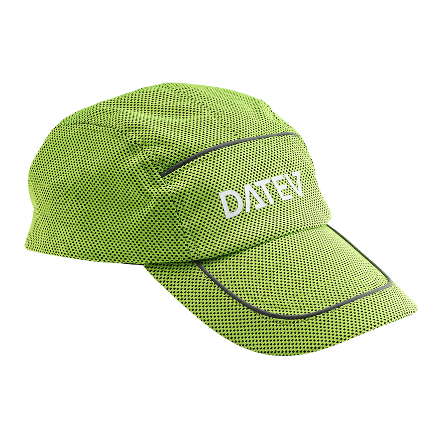 Grüne Kappe mit weißem DATEV-Logo auf der Vorderseite