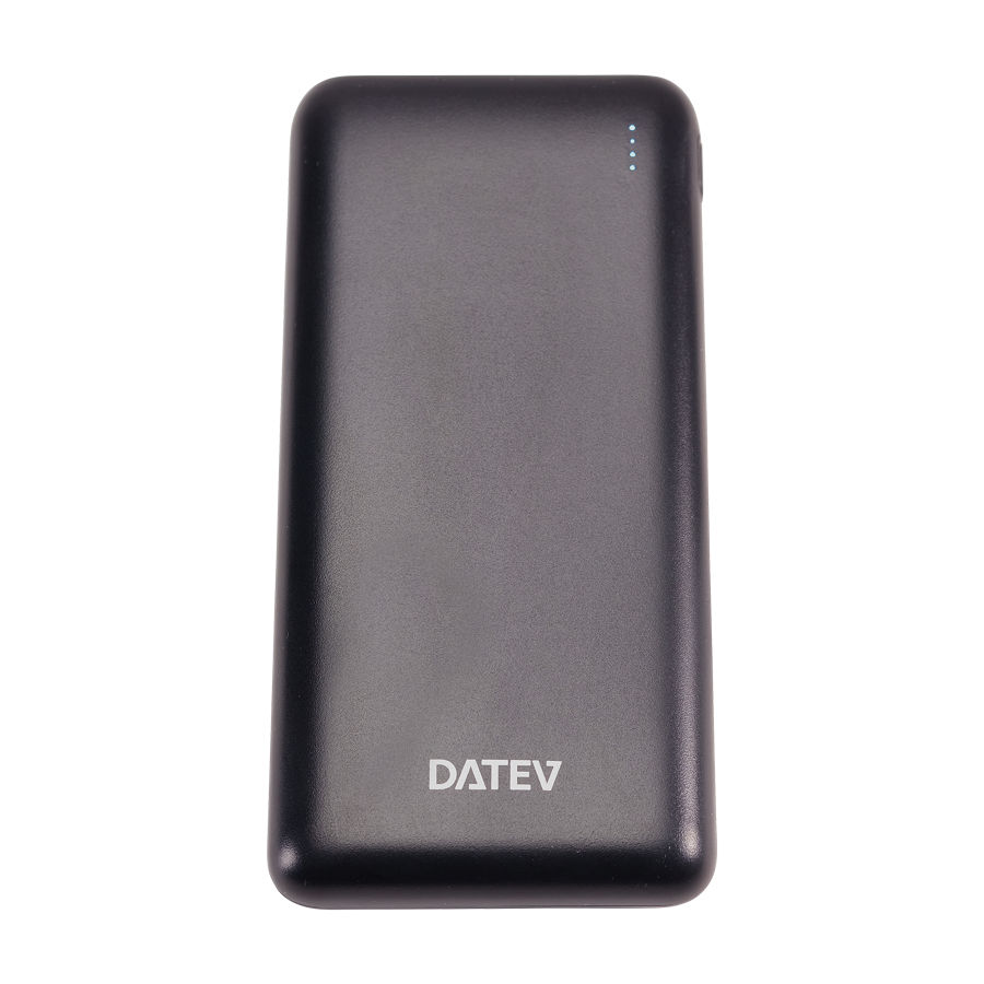 Schwarze Powerbank mit DATEV-Logo