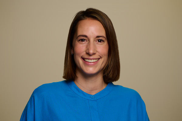 Portraitaufnahme des Teamservice-Ansprechpartners Anja Leisner