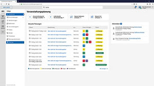 Auctores\_Übersichtsseite zur Veranstaltungsplanung mit Navigationsleiste links und einer Aktionsleiste oben mit mehreren Schaltflächen. Im mittleren Bereich befindet sich eine Tabelle mit aktuellen Planungen nach Datum, Bezeichnung, Ort und Status. Rechts wird eine Spalte mit aktuellen Aktivitäten und Hinweisen angezeigt.