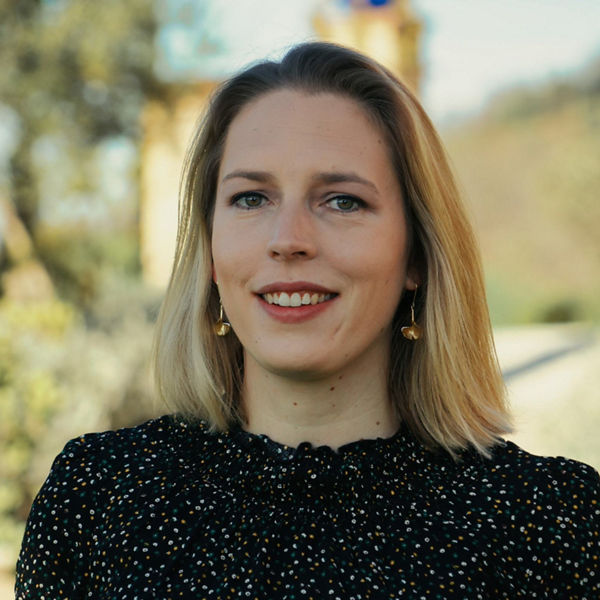 Autorenbild Nina Harms